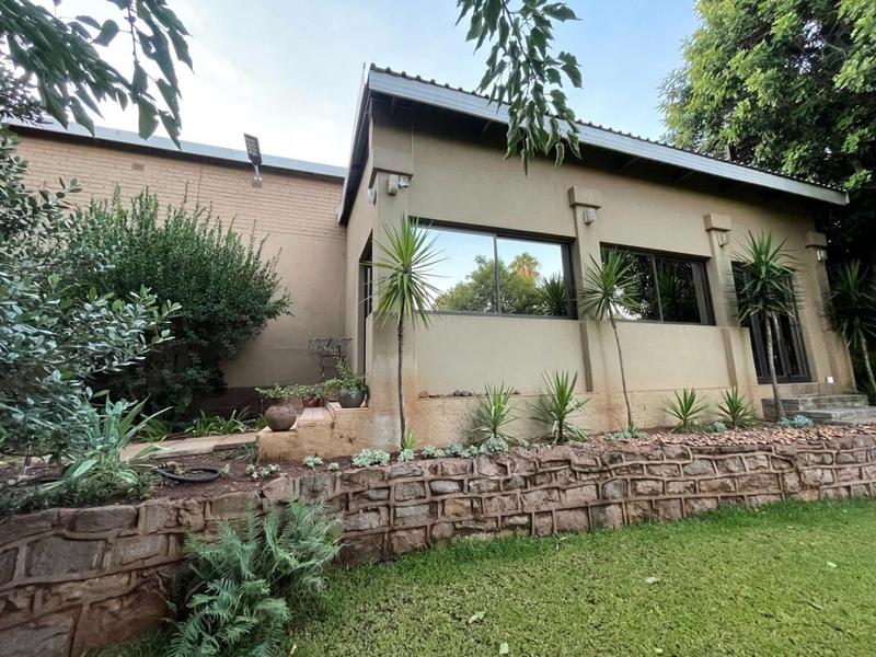 4 Bedroom Property for Sale in Kuruman Northern Cape